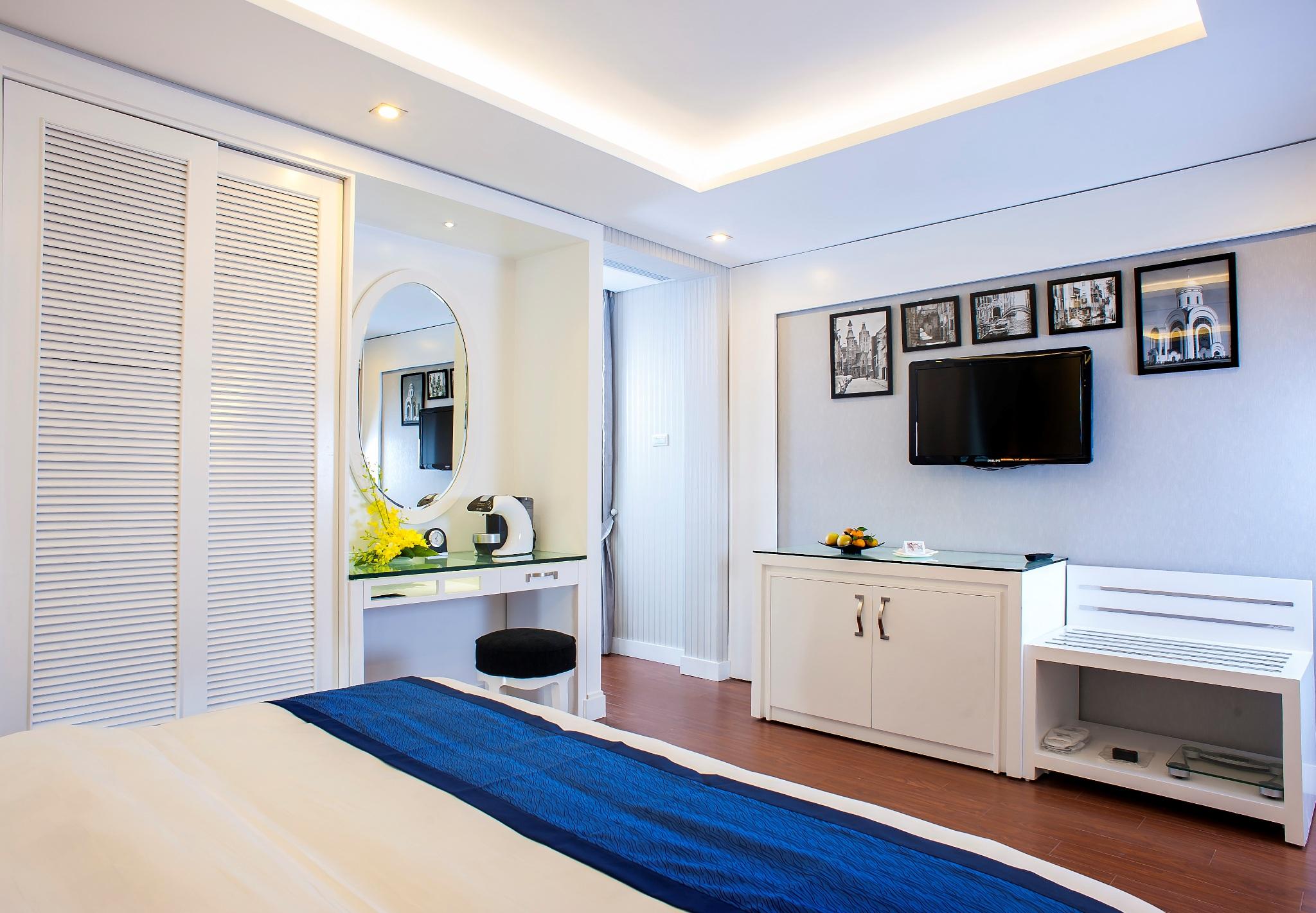 Minerva Church Hotel Hanoi Exterior photo