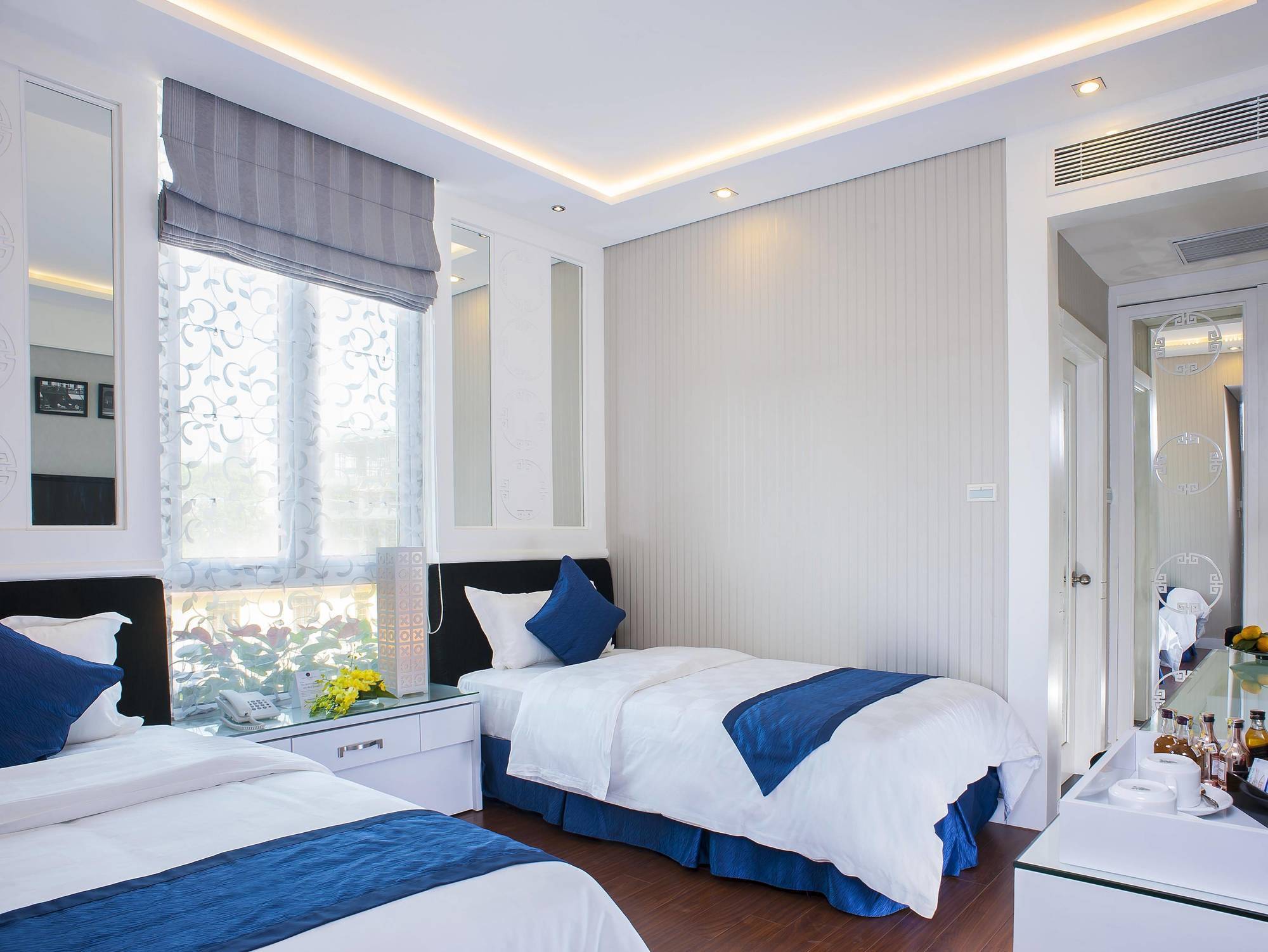 Minerva Church Hotel Hanoi Exterior photo